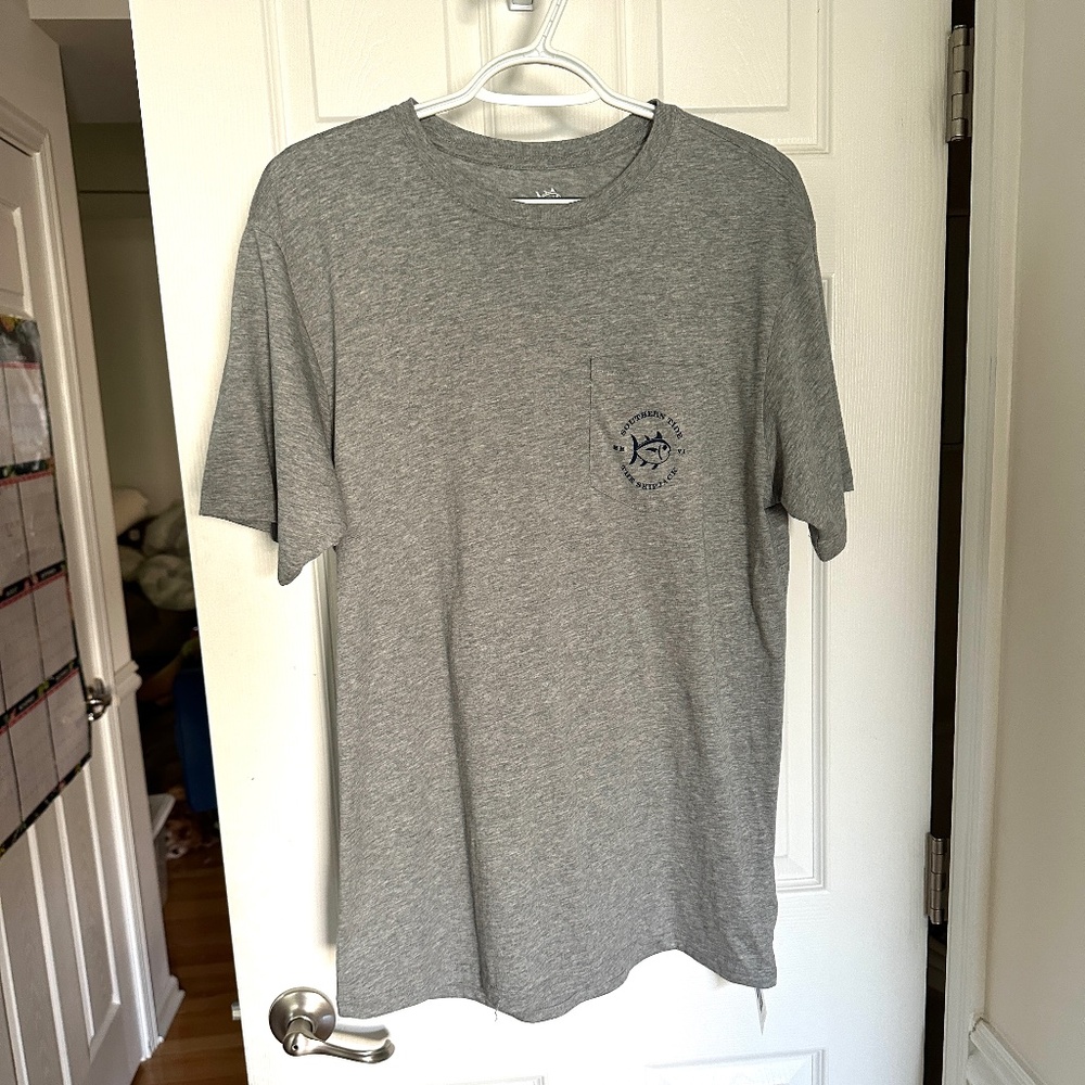 New with Tags! Size  Small Men's/Unisex Vineyard Vines Samford Great T-shirt